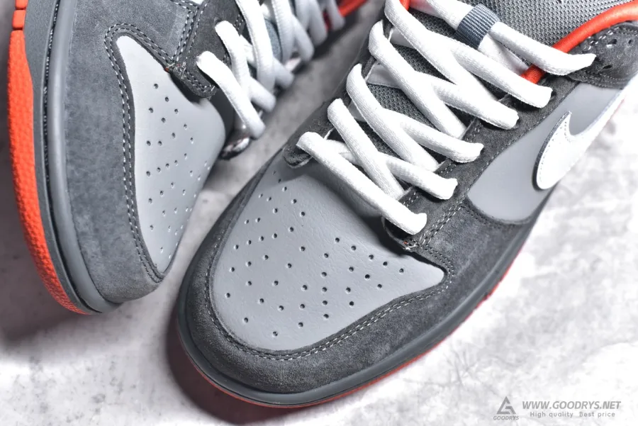 Jeff Staple X Dunk Low Pro Sb Pigeon