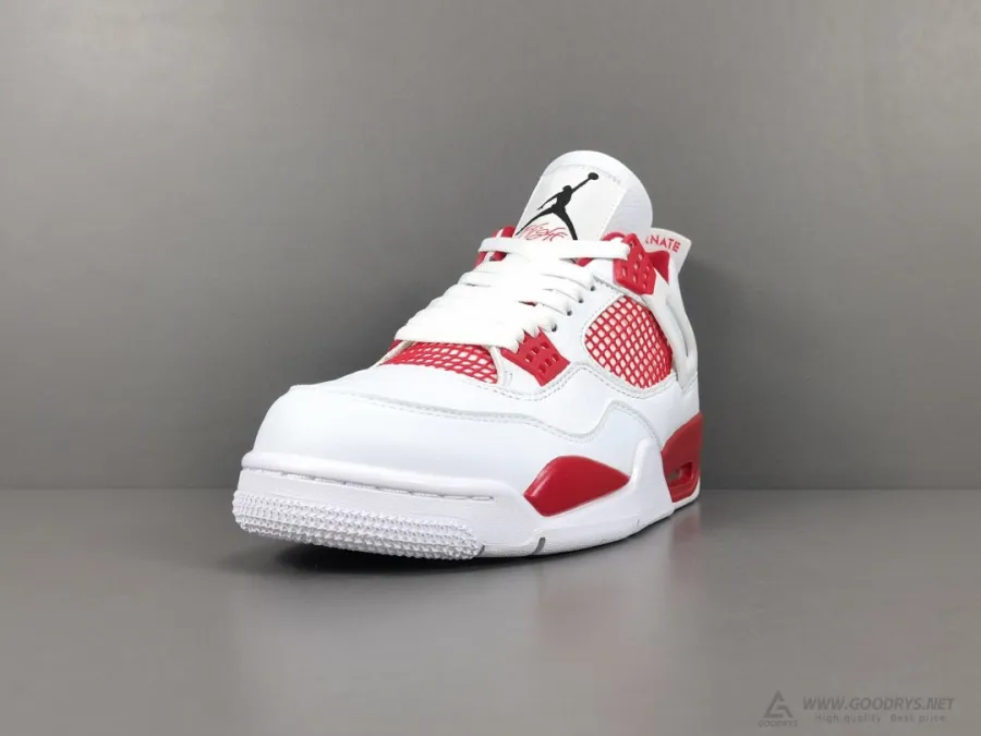 Air Jordan 4 Retro Alternate