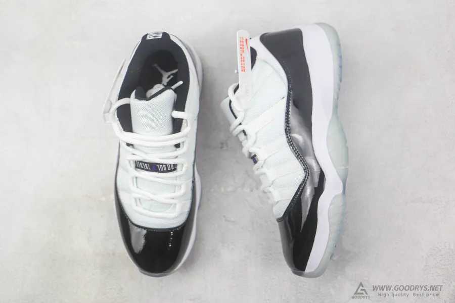 Jordan 11 Retro Low Concord 