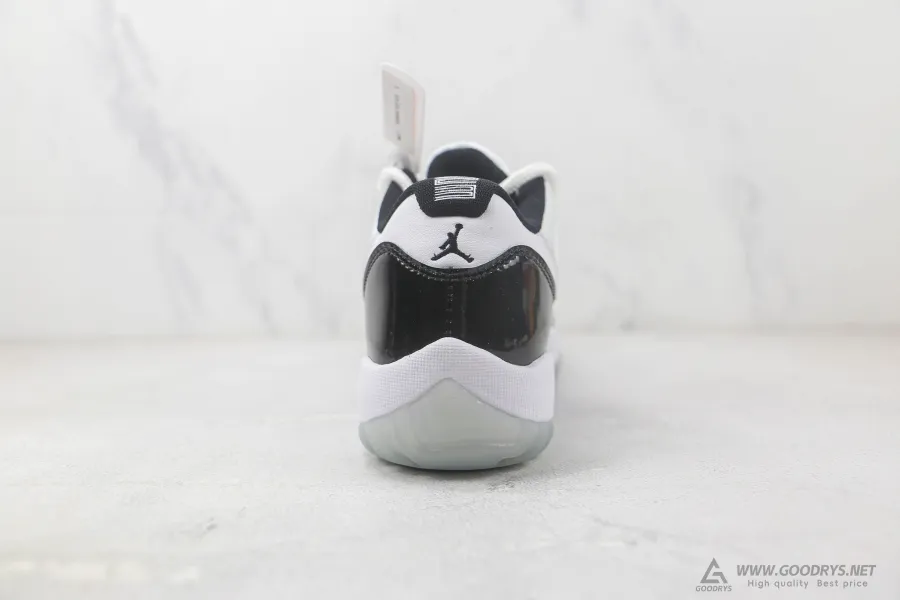 Jordan 11 Retro Low Concord 