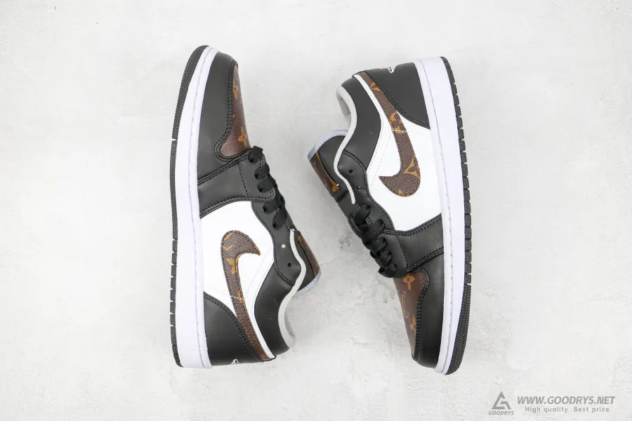 Air Jordan 1 Low Smoke Grey 