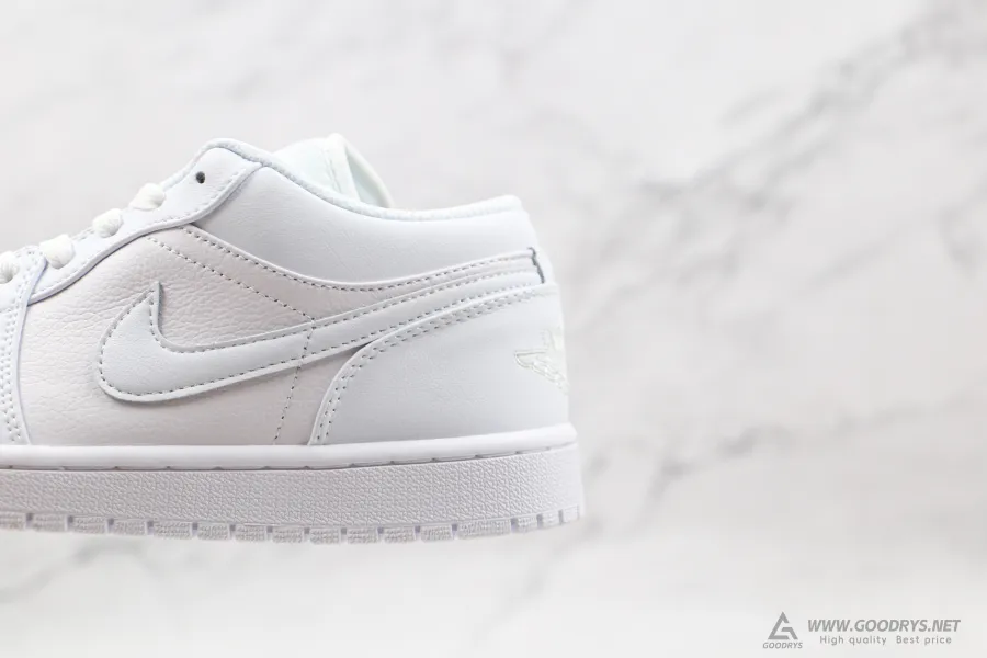 Jordan 1 Triple White Low