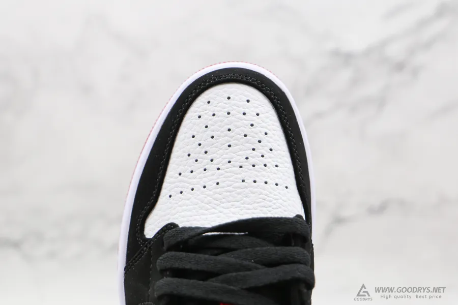 Air Jordan 1 Low Black Toe