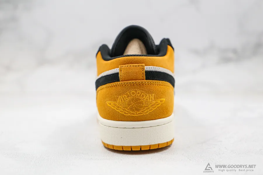 Air Jordan 1 Low University Gold