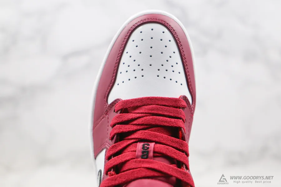 Air Jordan 1 Low Noble Red