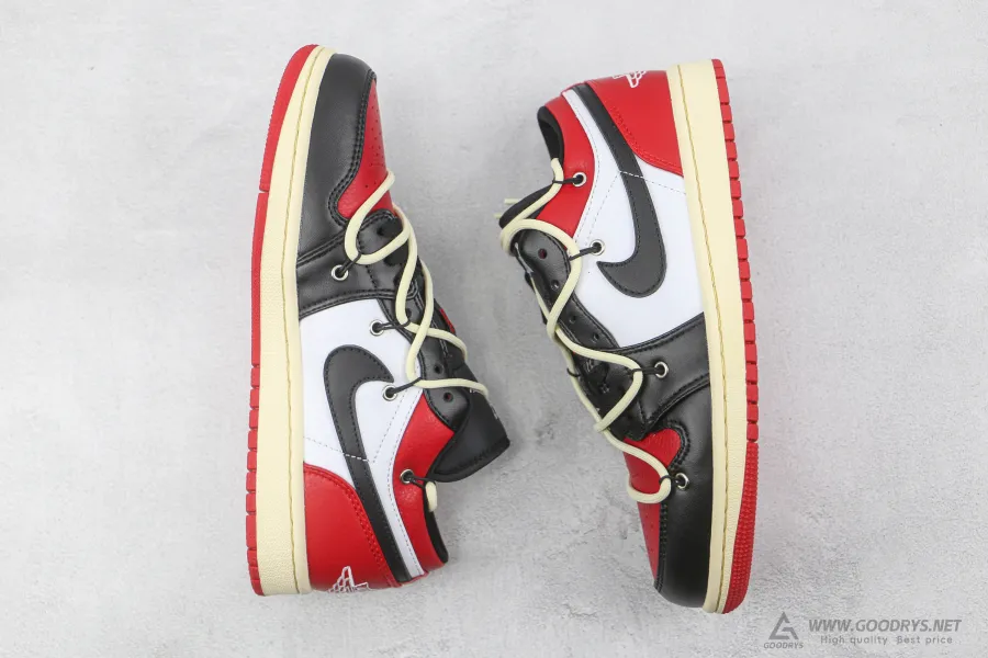 Air Jordan 1 Low Bred Toe