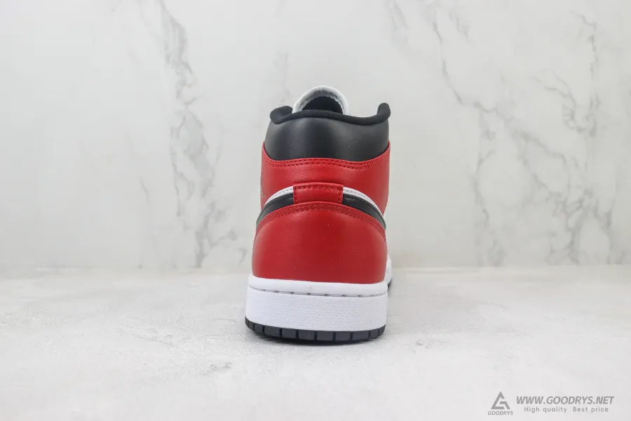 Jordan 1 Black Toe Mid