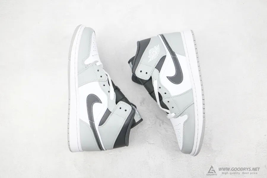 Jordan 1 Light Smoke Grey  Mid