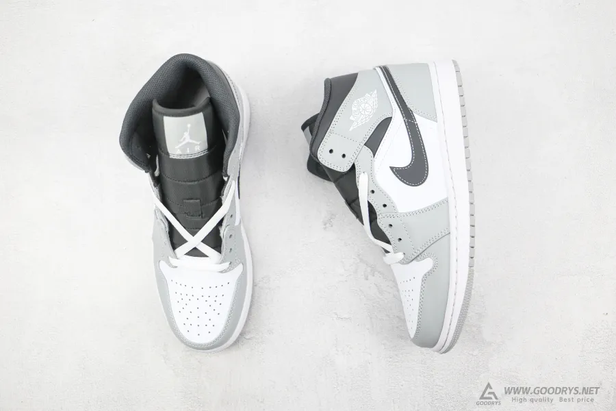 Jordan 1 Light Smoke Grey  Mid