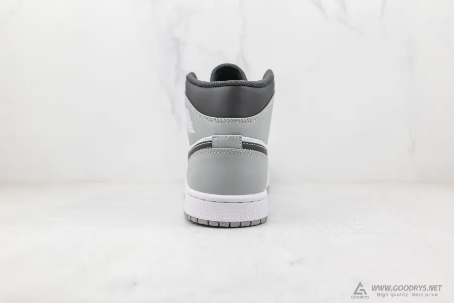 Jordan 1 Light Smoke Grey  Mid