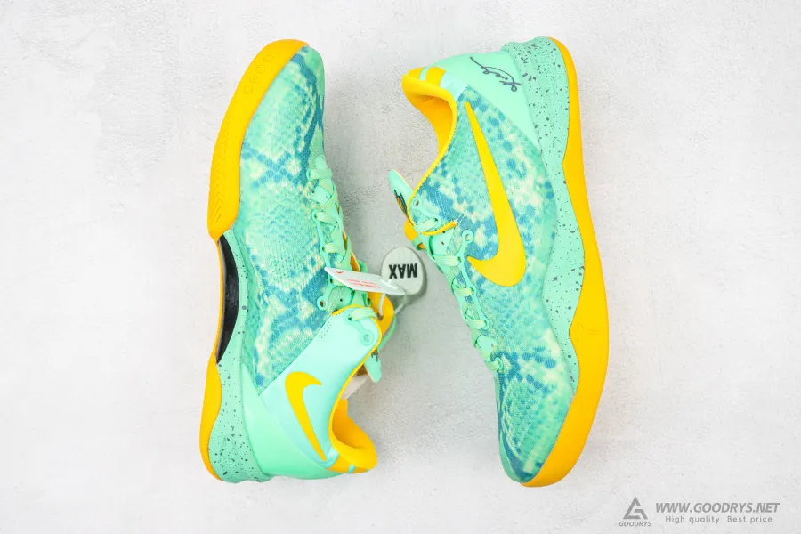 Kobe 8 Green Glow 