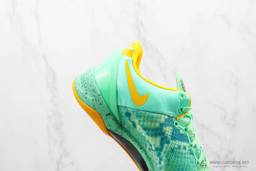 Kobe 8 Green Glow 