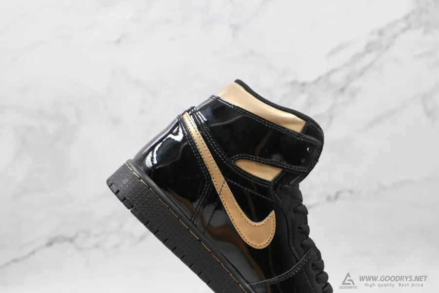 Air Jordan 1 High Og Metallic Gold