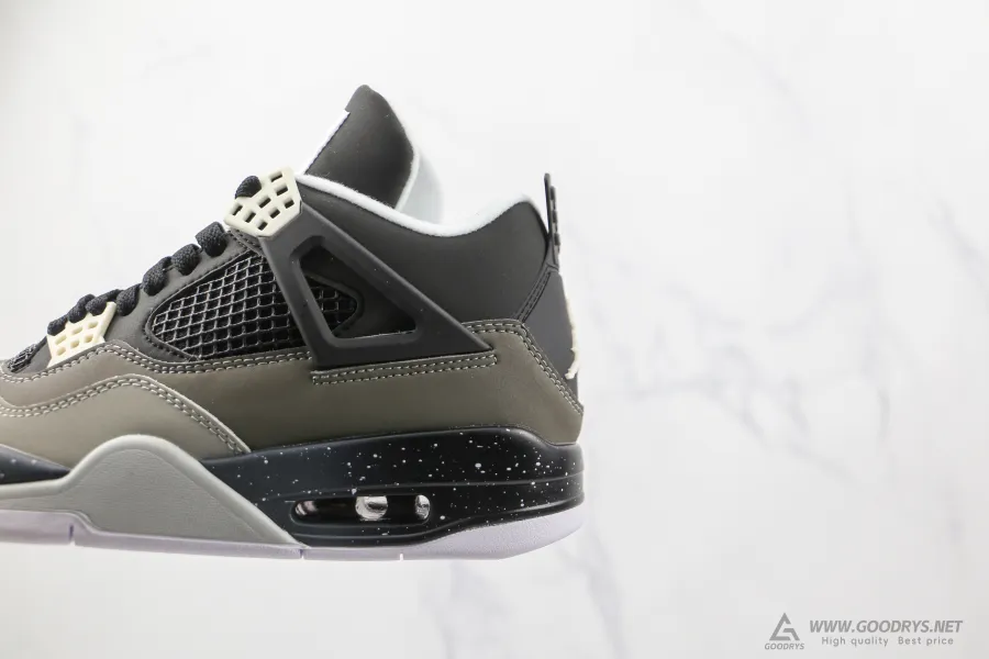 Air Jordan 4 Retro Fear