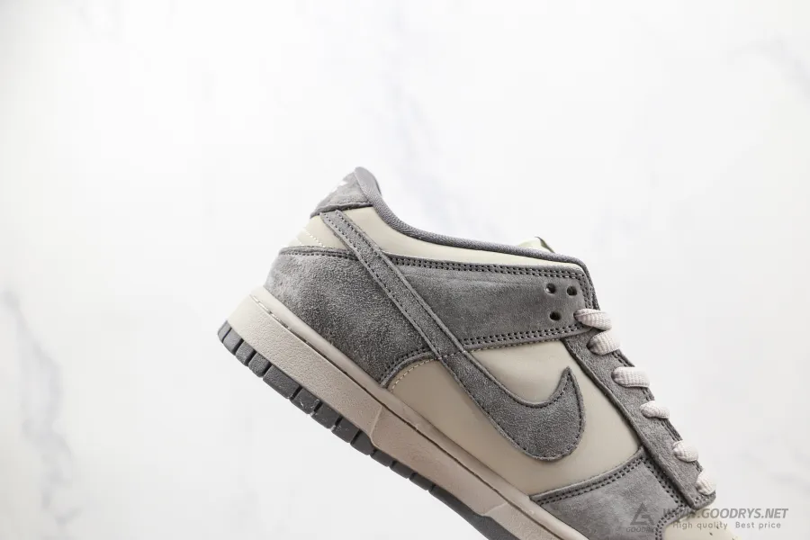 Dunk Low Light Grey