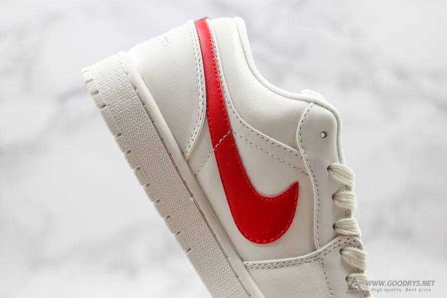 Wmns Air Jordan 1 Low University Red 