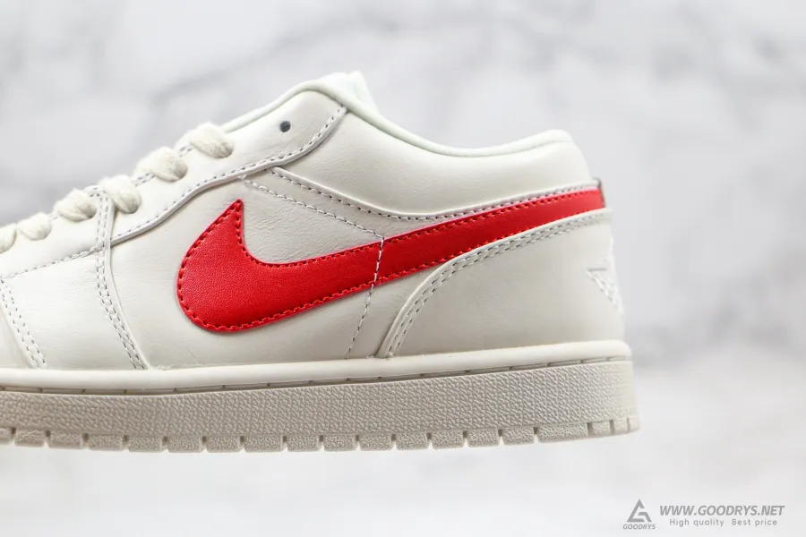 Wmns Air Jordan 1 Low University Red 