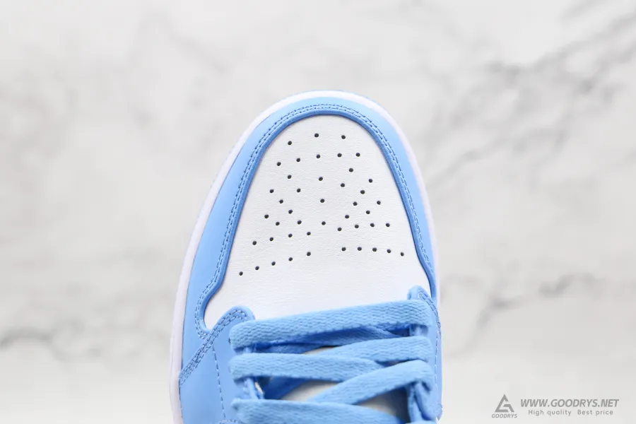 Air Jordan 1 Low Unc  Wmns