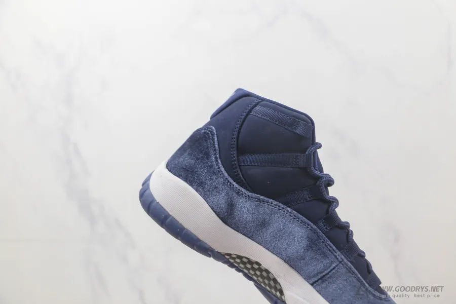 Wmns Air Jordan 11 Retro Midnight Navy Velvet 