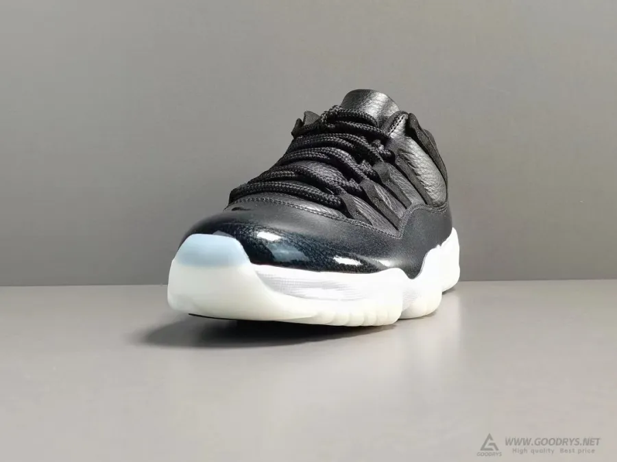 Jordan 11 Low 72-10