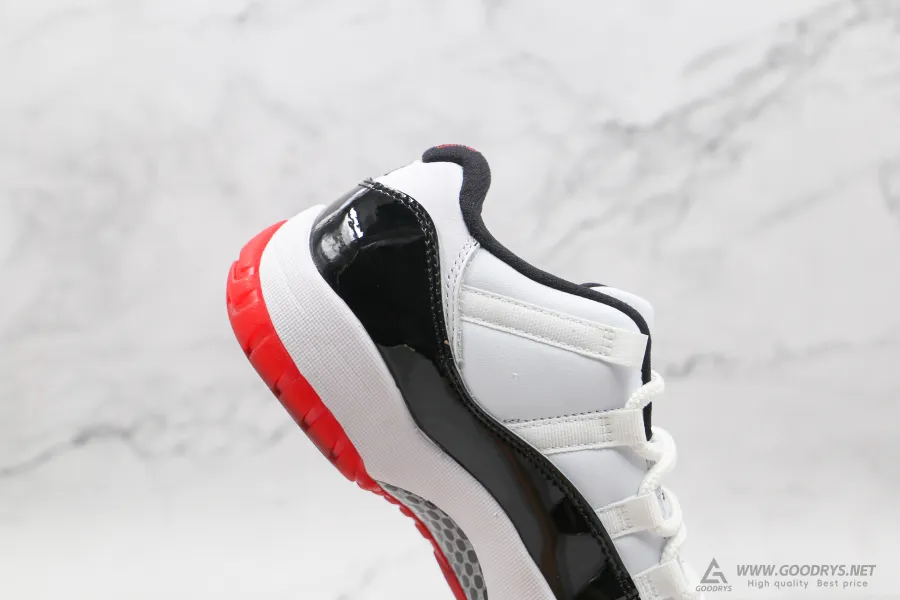 Jordan 11 Low White Bred