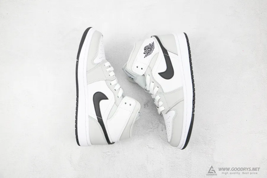 Air Jordan 1 Light Smoke Grey Mid