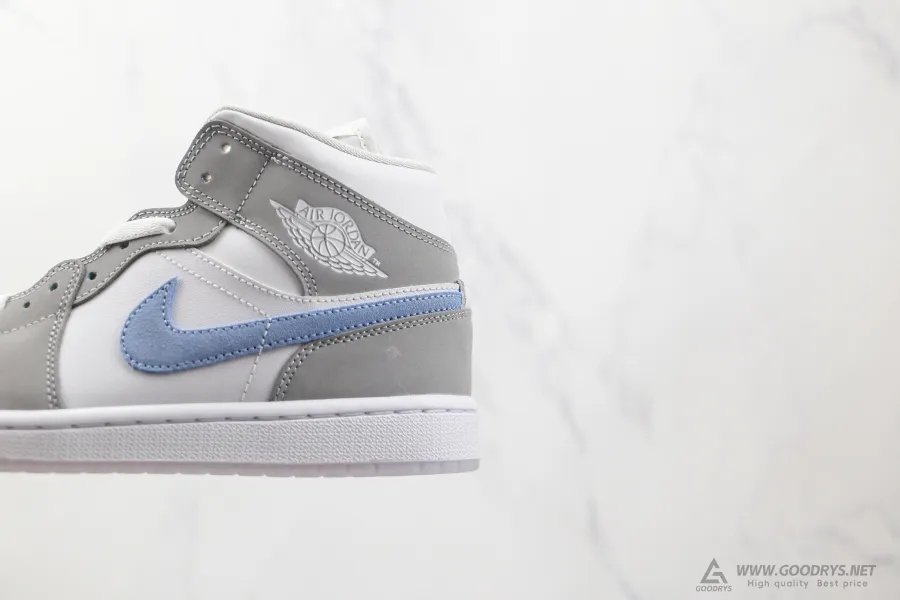 Airjordan 1 Wolf Grey/Aluminum  Mid