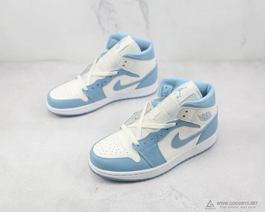 Wmns Air Jordan 1 Mid University Blue 