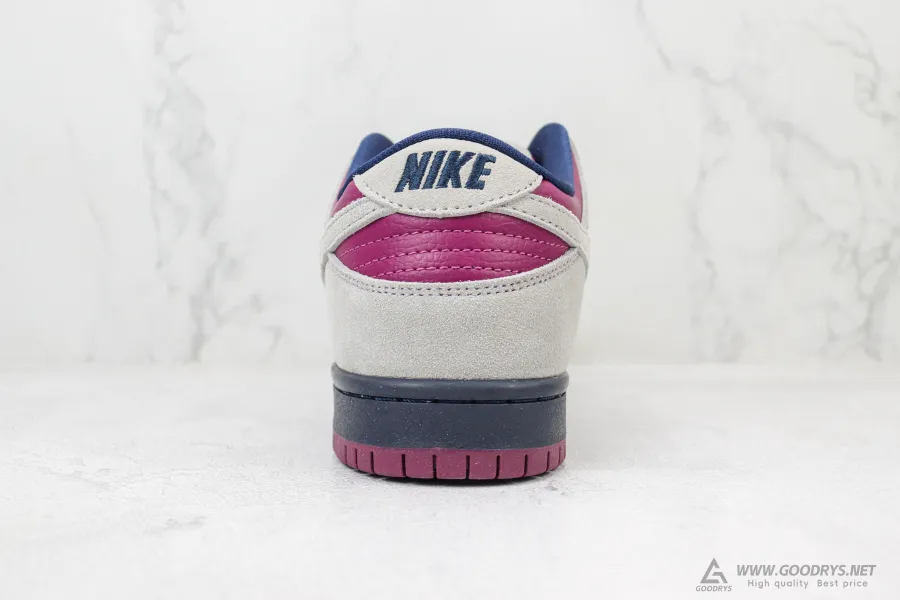 Sb Dunk Low True Berry