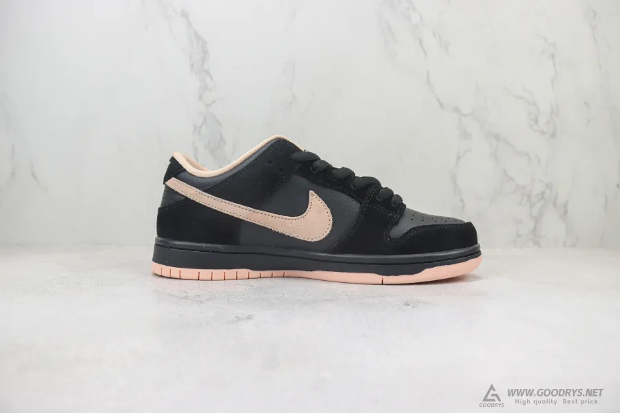 Dunk Low Sb Black Coral 