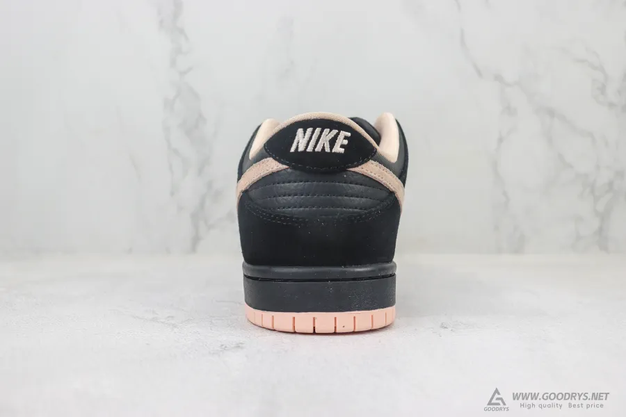 Dunk Low Sb Black Coral 