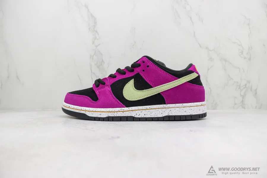 Sb Dunk Low Red Plum