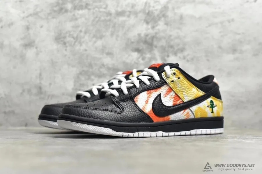 Sb Dunk Low Raygun Tie-Dye