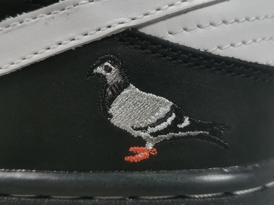 Staple X Sb Dunk Low Panda Pigeon