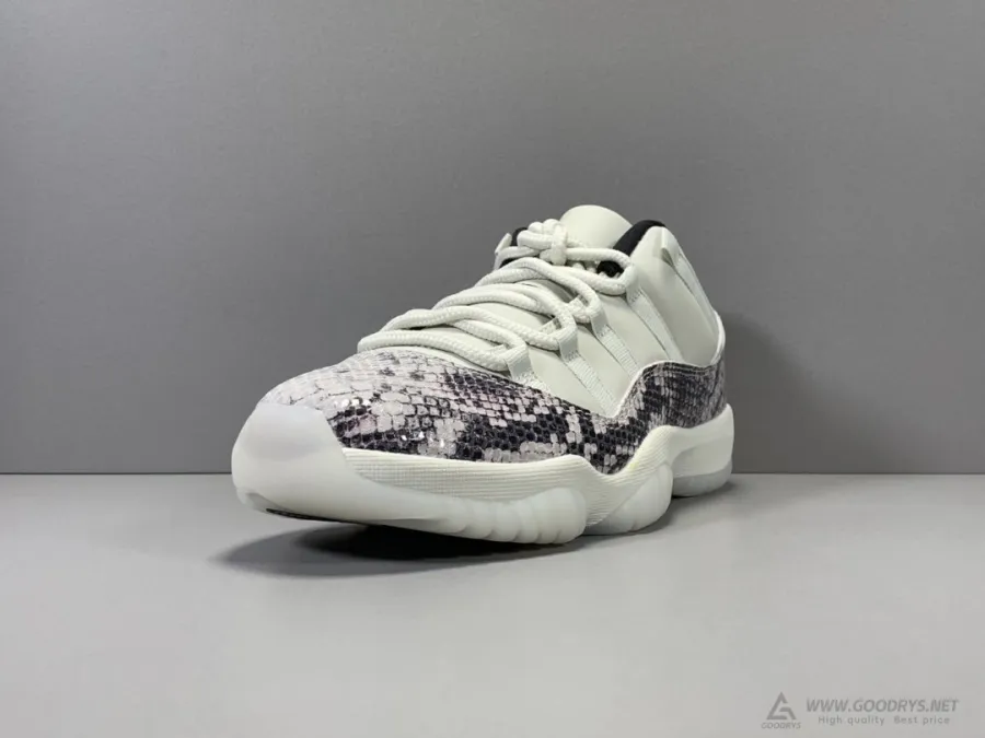 Air Jordan 11 Retro Low Light Bone Snakeskin