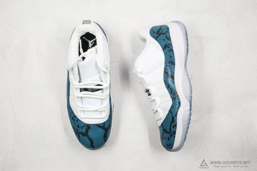 Air Jordan 11 Retro Low Le Blue Snakeskin