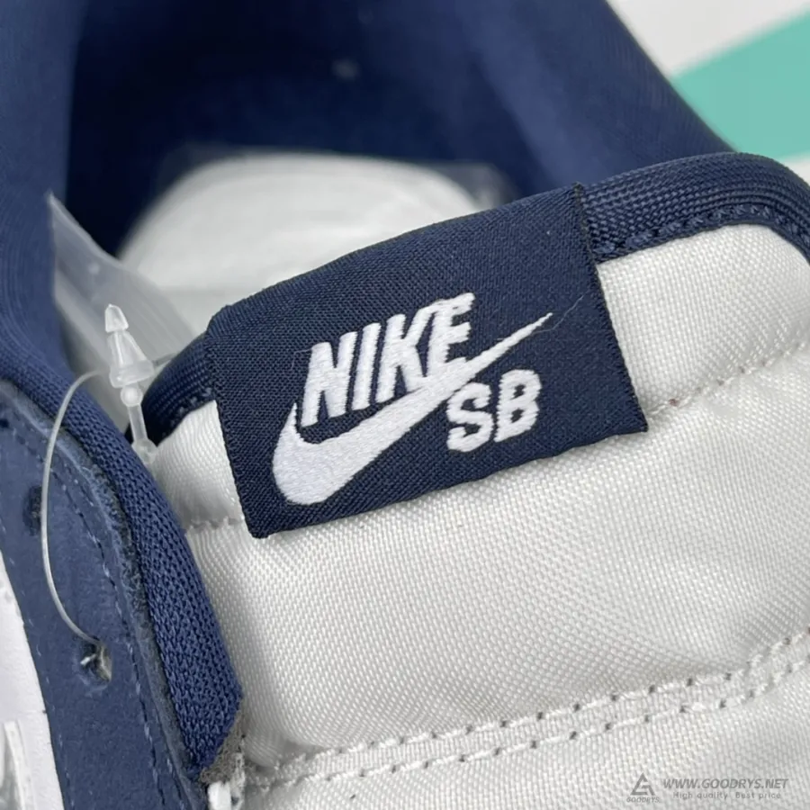 SB x Air Jordan 1 Low Midnight Navy