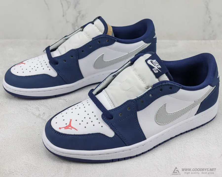 SB x Air Jordan 1 Low Midnight Navy