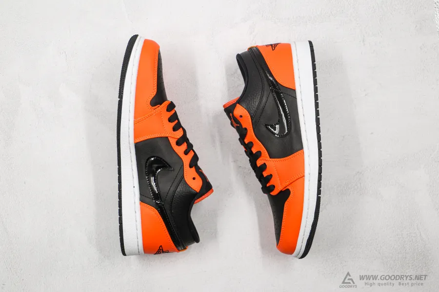 Air Jordan 1 Low Se Black Turf Orange 