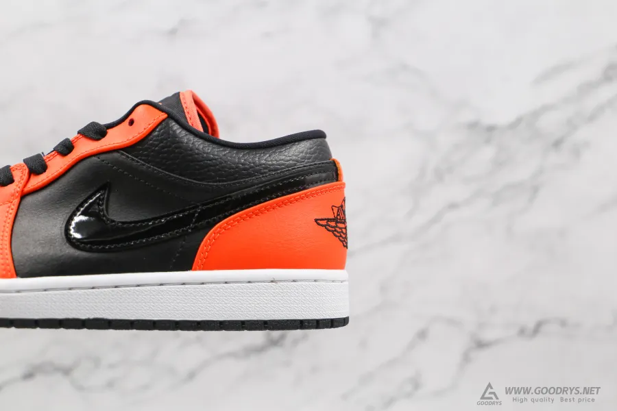 Air Jordan 1 Low Se Black Turf Orange 