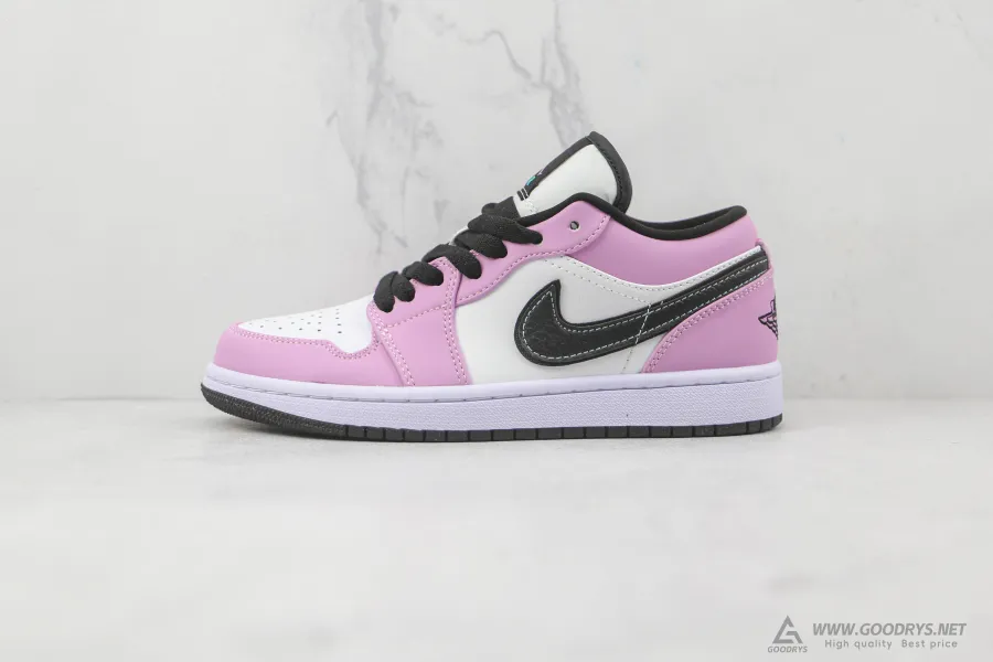 Air Jordan 1 Low Se Violet Shock 