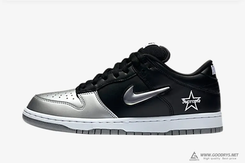 Sb Dunk Low Metallic Silver