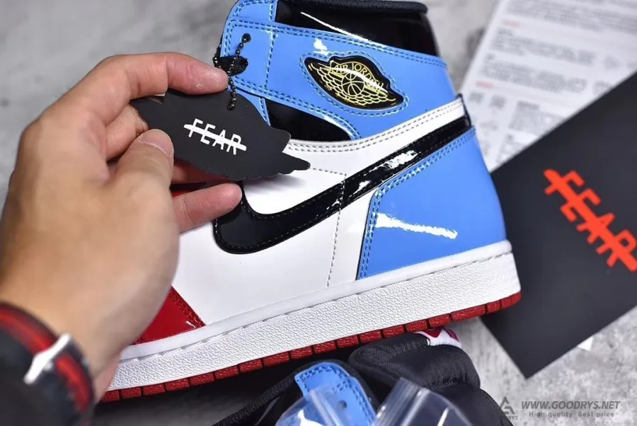 Air Jordan 1 High Fearless Reps