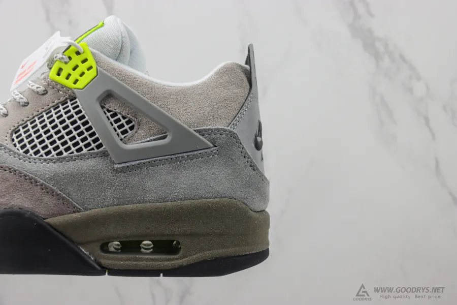 Air Jordan 4 SE Neon