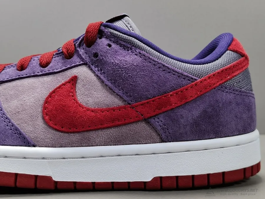 Dunk Low Plum