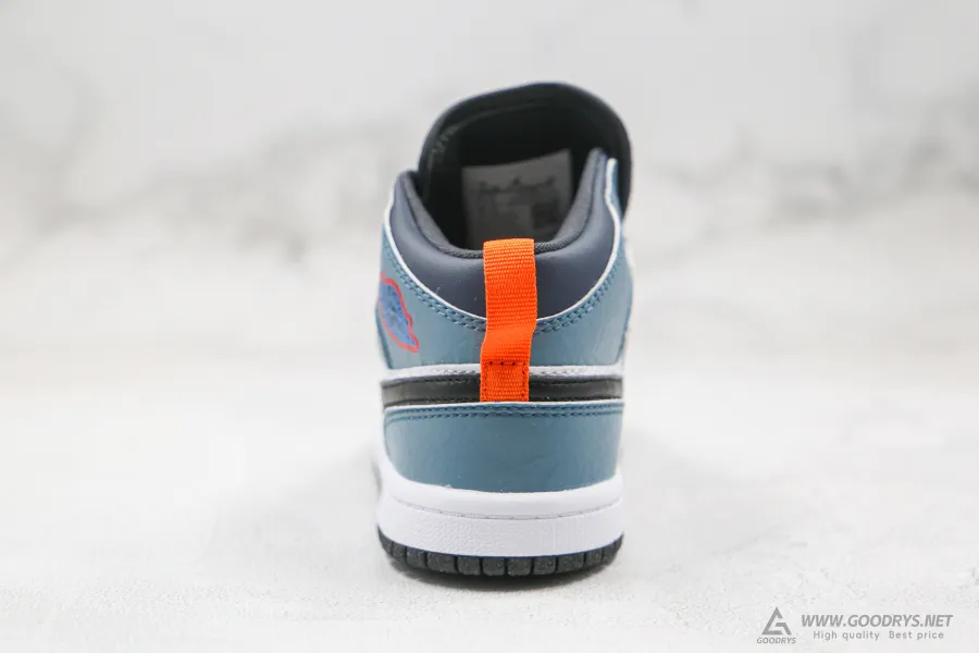 Facetasm X Airjordan 1 Mid Fearless