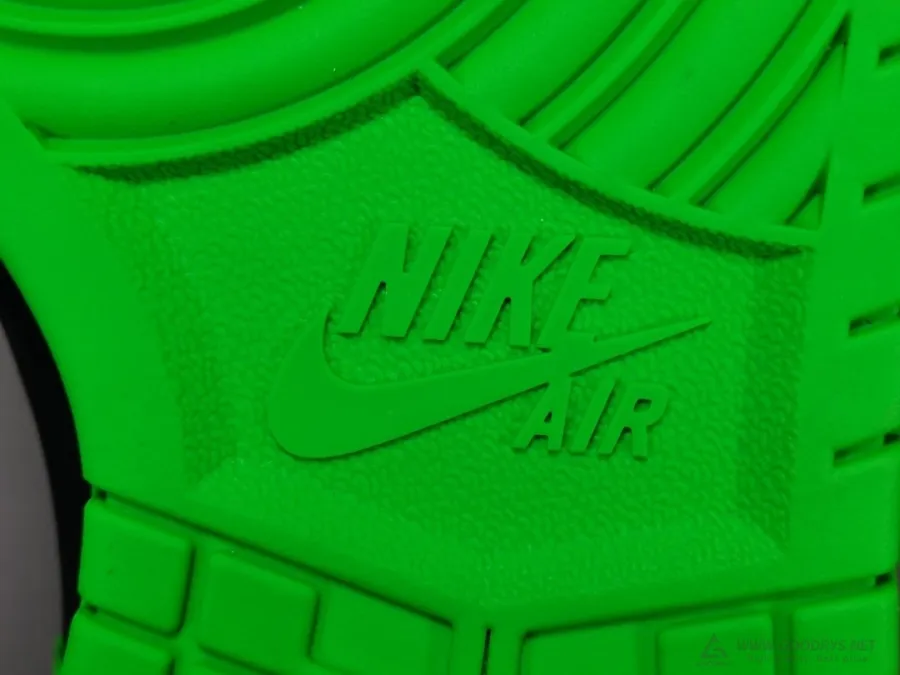 Off-White X Air Rubber Dunk Green Strike