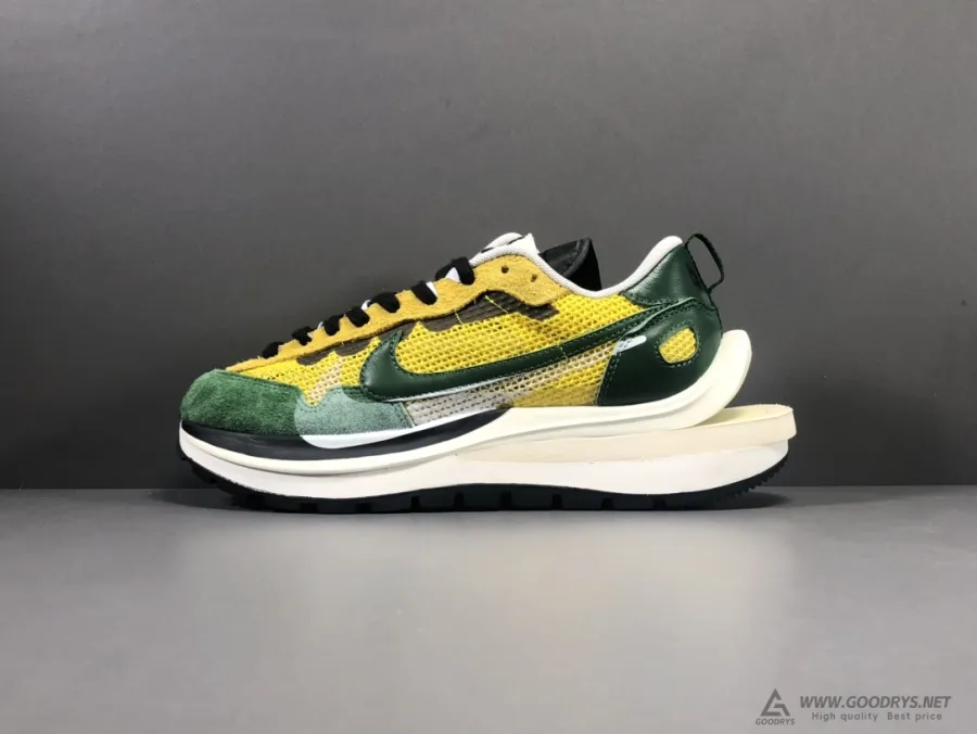 Sacai X Nike Vaporwaffle Tour Yellow