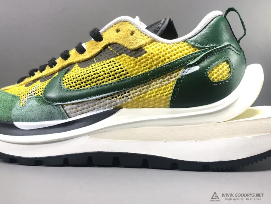 Sacai X Nike Vaporwaffle Tour Yellow