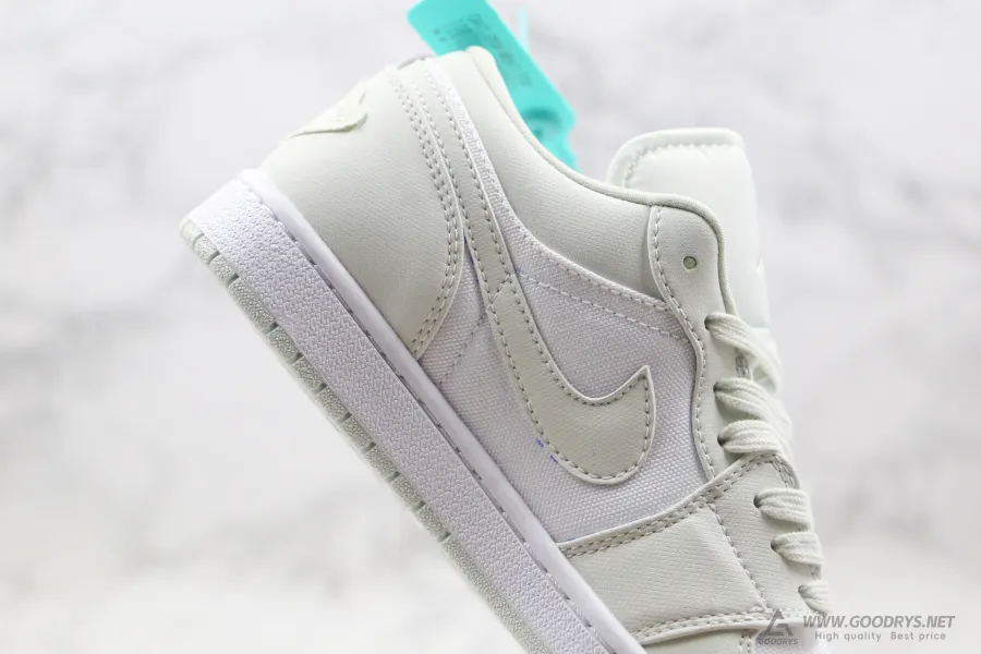 Air Jordan 1 Low Spruce Aura  Wmns